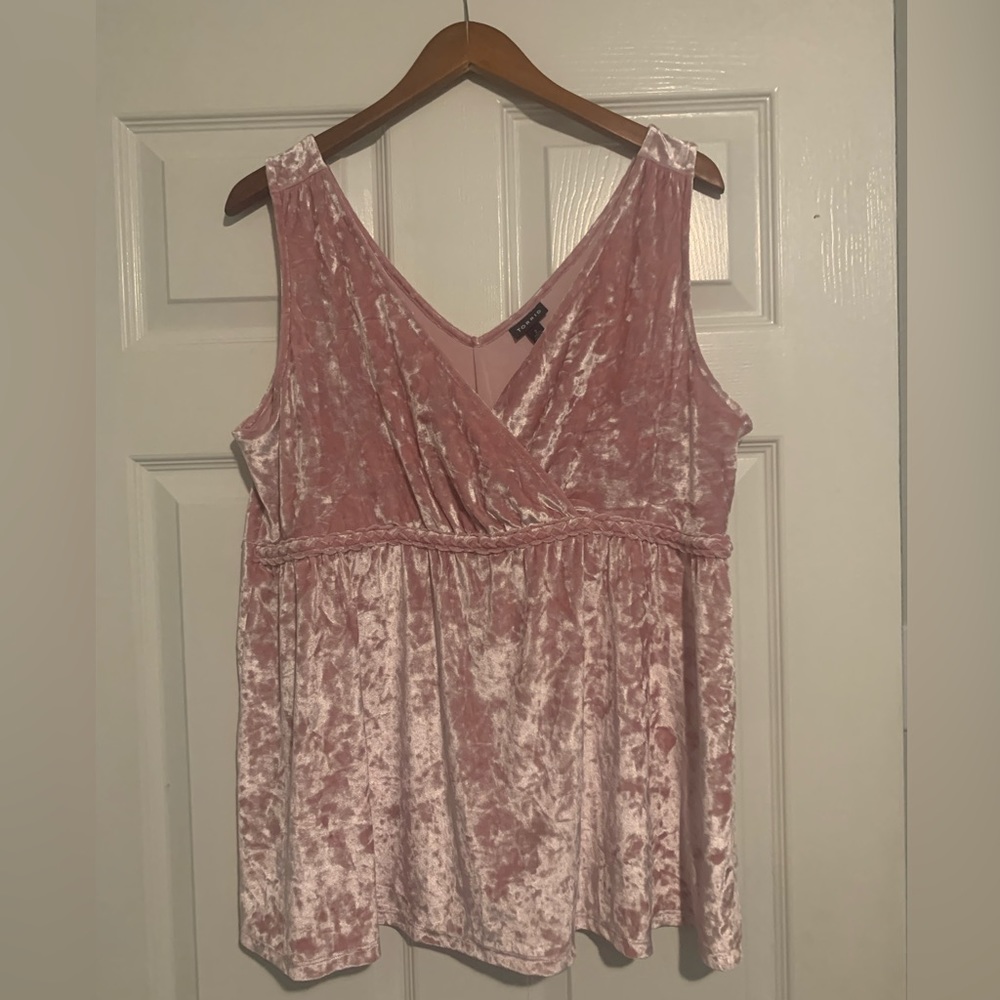 Torrid pink tank top with braiding detail